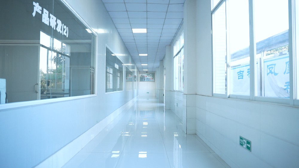 软管材料技术演进：从传统橡胶到交联聚乙烯的市场变革